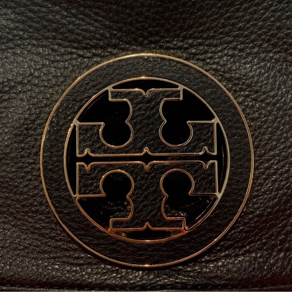 Tory Burch Classic Clutch - black leather and gold straps - very elegant… - Picture 2 of 8